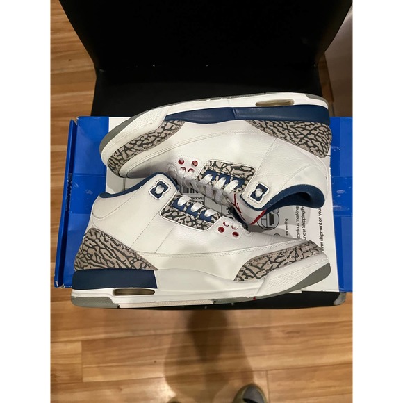 JORDAN 3 Retro True Blue GS 2016 - Picture 2 of 8